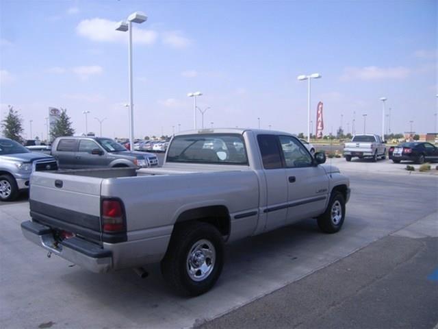 Dodge Ram 1500 1997 photo 3