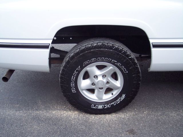 Dodge Ram 1500 1997 photo 7