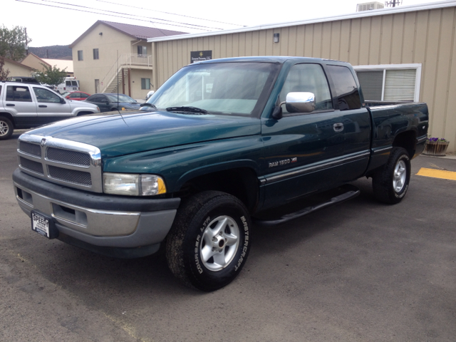 Dodge Ram 1500 1997 photo 2