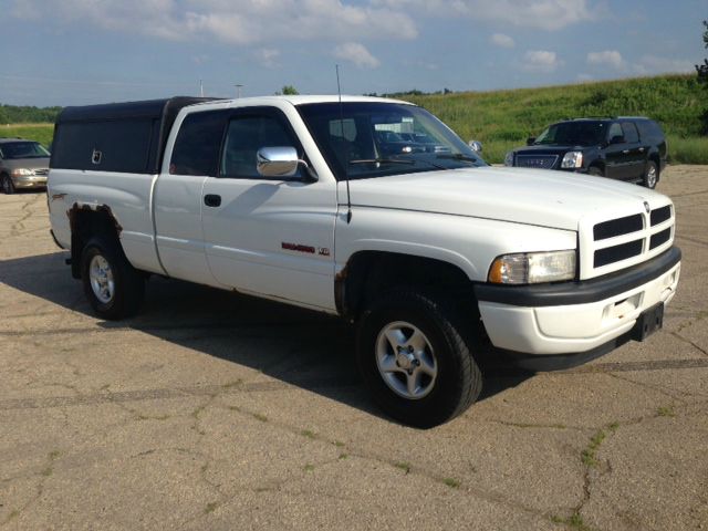 Dodge Ram 1500 1997 photo 2