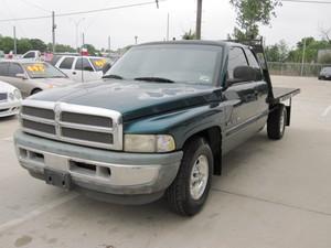 Dodge Ram 1500 4DR SDN XLE AT Pickup