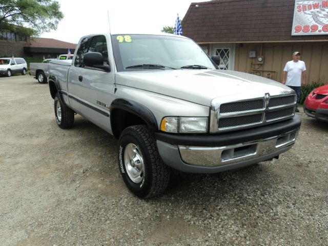 Dodge Ram 1500 1998 photo 4