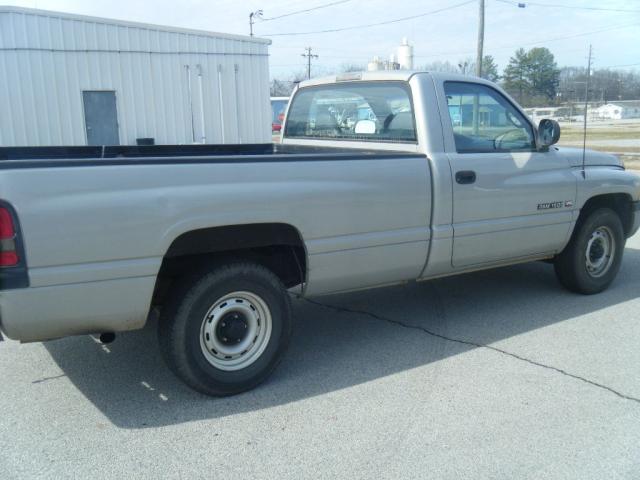 Dodge Ram 1500 1998 photo 3