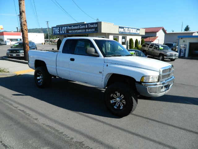 Dodge Ram 1500 Extended Cab 4-wheel Drive LTZ Pickup Truck