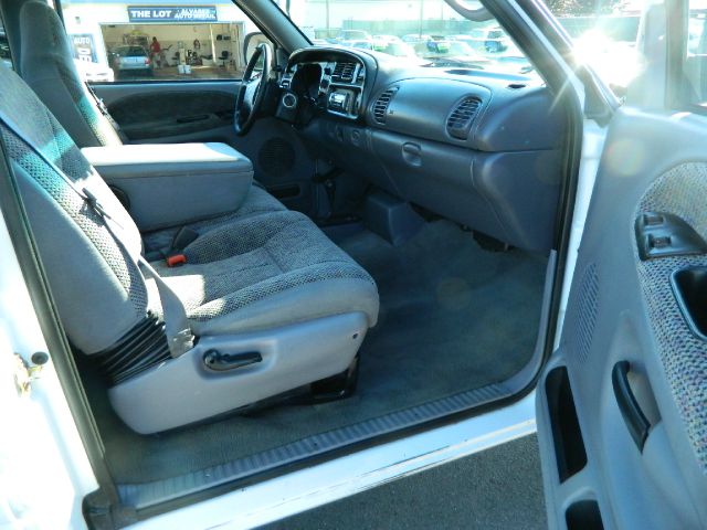 Dodge Ram 1500 1998 photo 4