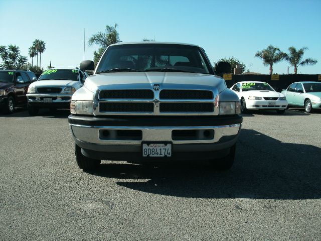 Dodge Ram 1500 1998 photo 2