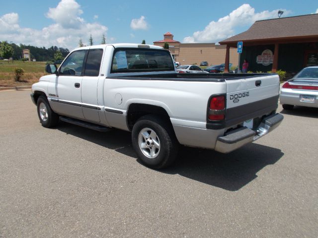 Dodge Ram 1500 1998 photo 2