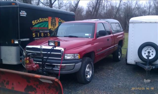 Dodge Ram 1500 SLT Extended Cab Pickup