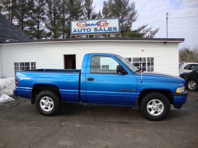 Dodge Ram 1500 Base Pickup