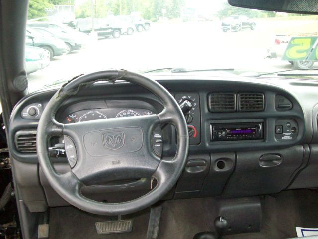 Dodge Ram 1500 1998 photo 2