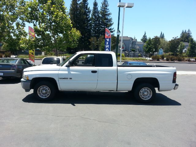 Dodge Ram 1500 1999 photo 2