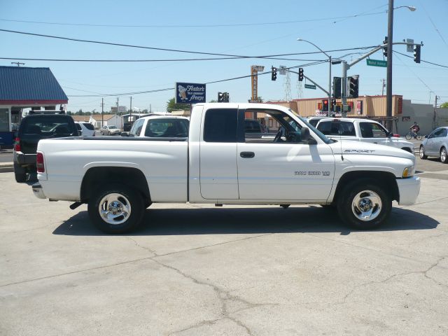 Dodge Ram 1500 1999 photo 2