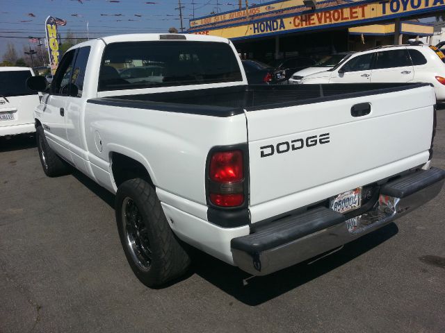 Dodge Ram 1500 1999 photo 3