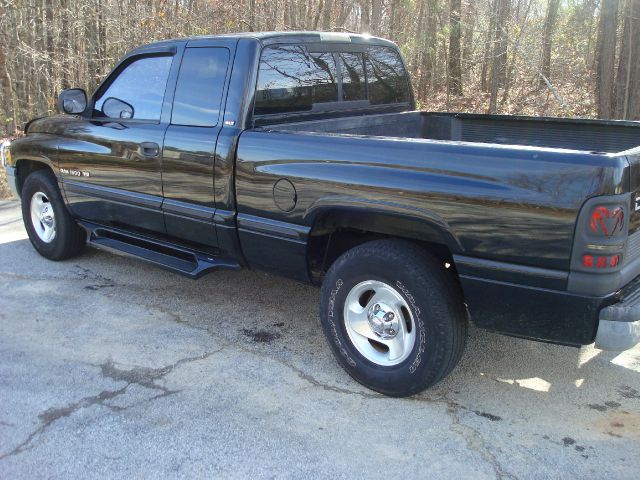 Dodge Ram 1500 1999 photo 2