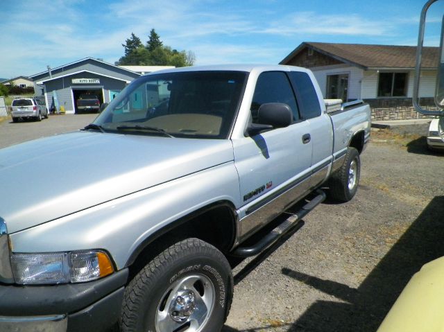 Dodge Ram 1500 1999 photo 2