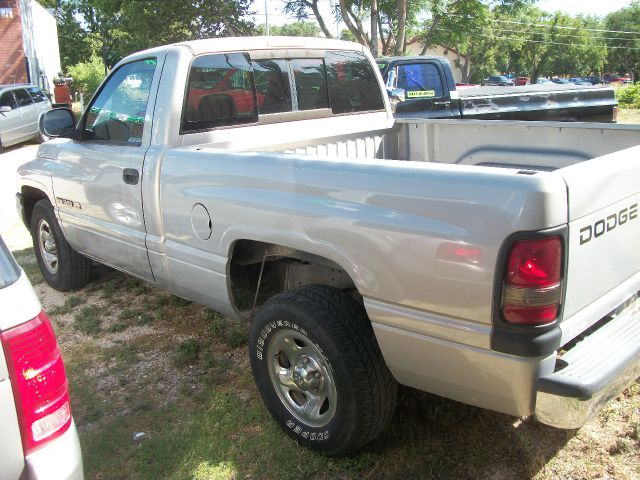 Dodge Ram 1500 1999 photo 2