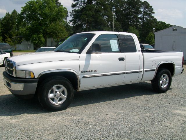 Dodge Ram 1500 1999 photo 2