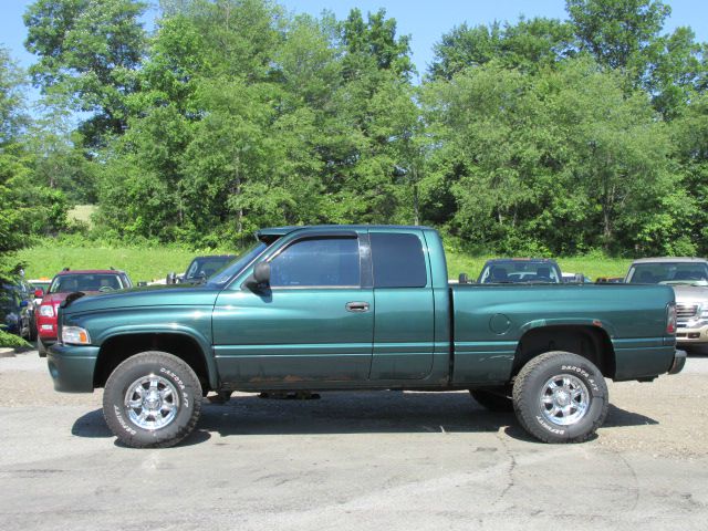 Dodge Ram 1500 2000 photo 3