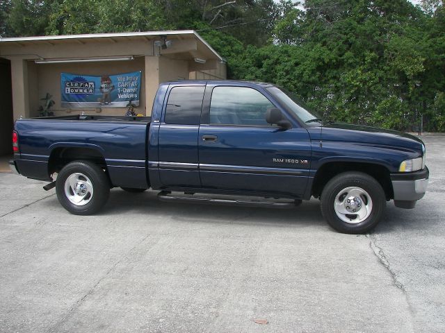 Dodge Ram 1500 2000 photo 17