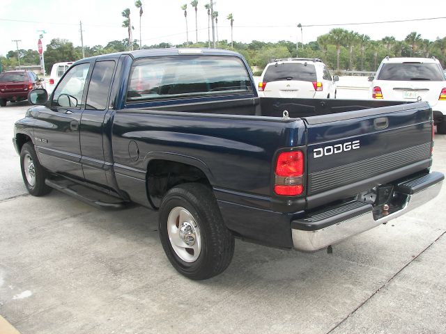 Dodge Ram 1500 2000 photo 21