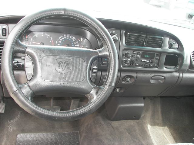 Dodge Ram 1500 2000 photo 23