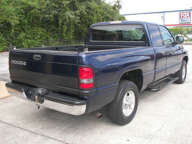 Dodge Ram 1500 2000 photo 3