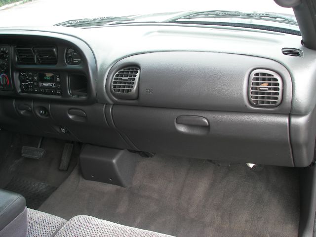 Dodge Ram 1500 2000 photo 9