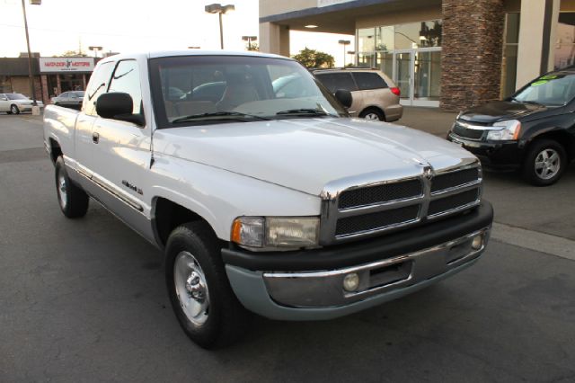 Dodge Ram 1500 2000 photo 3