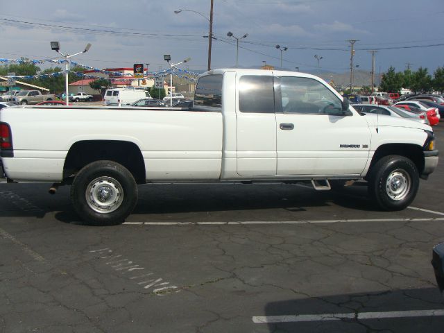 Dodge Ram 1500 2000 photo 1