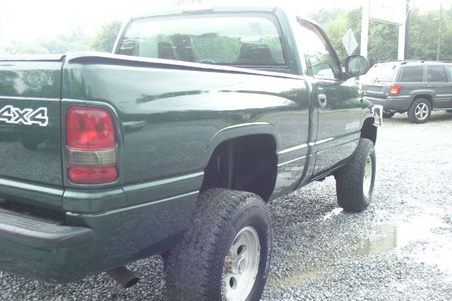 Dodge Ram 1500 2000 photo 3