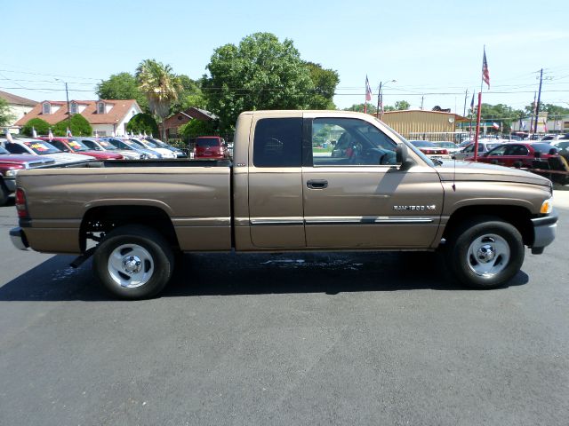 Dodge Ram 1500 2000 photo 11