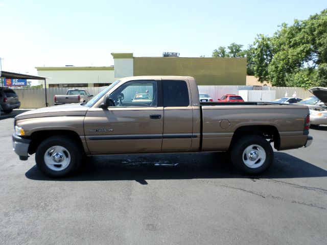 Dodge Ram 1500 2000 photo 18