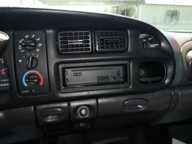 Dodge Ram 1500 2000 photo 4