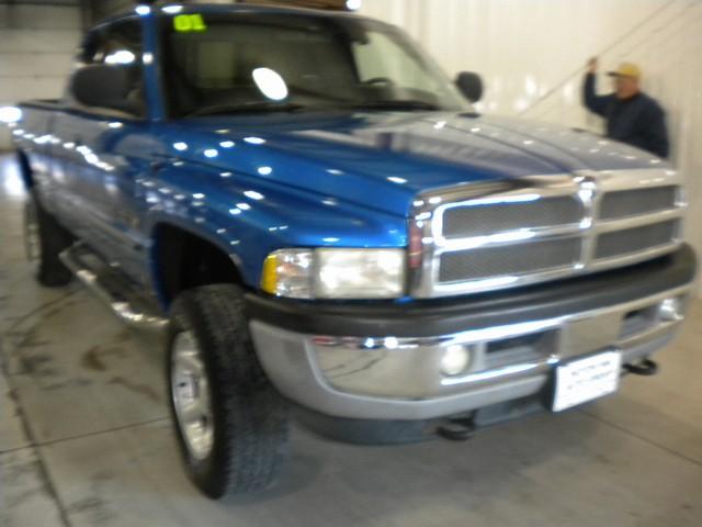 Dodge Ram 1500 2001 photo 3