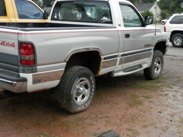 Dodge Ram 1500 2001 photo 1