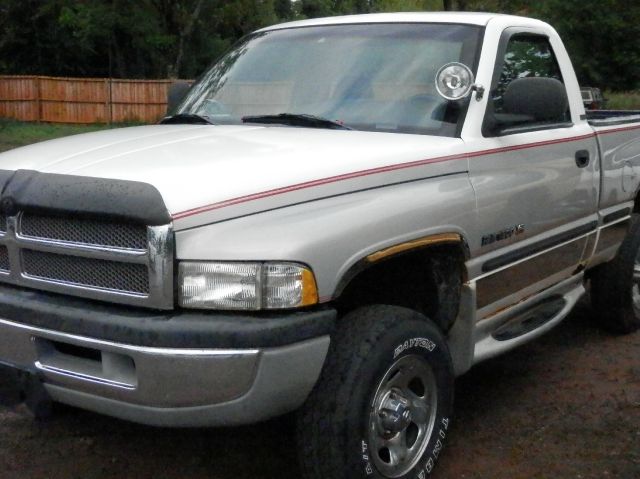 Dodge Ram 1500 2001 photo 3