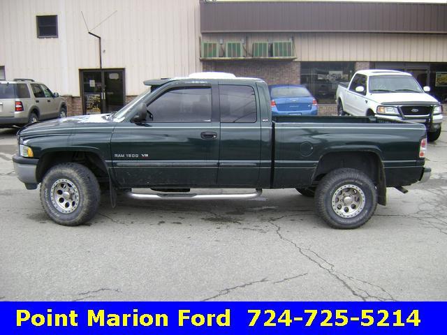 Dodge Ram 1500 2001 photo 2