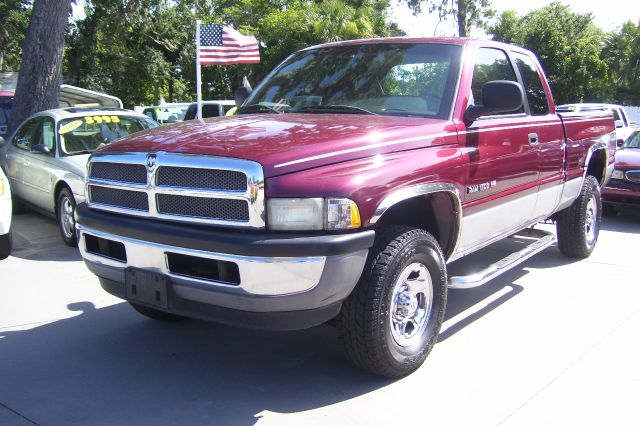 Dodge Ram 1500 2001 photo 2