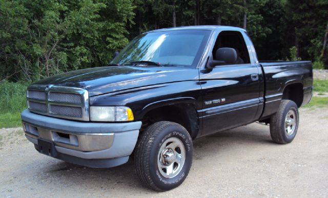 Dodge Ram 1500 2001 photo 1