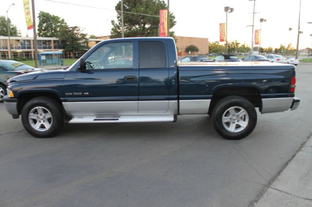 Dodge Ram 1500 2001 photo 3