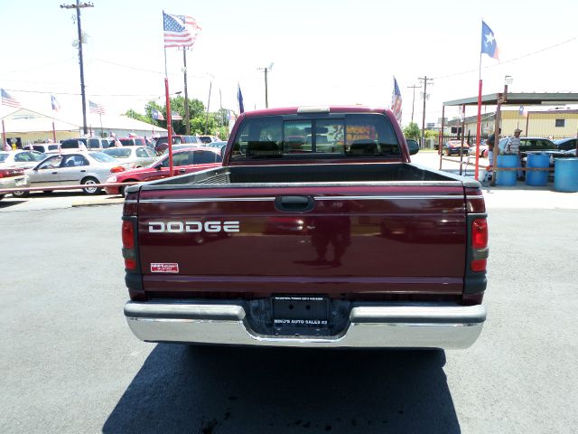 Dodge Ram 1500 2001 photo 3