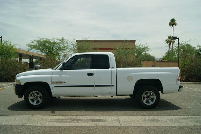 Dodge Ram 1500 2001 photo 3