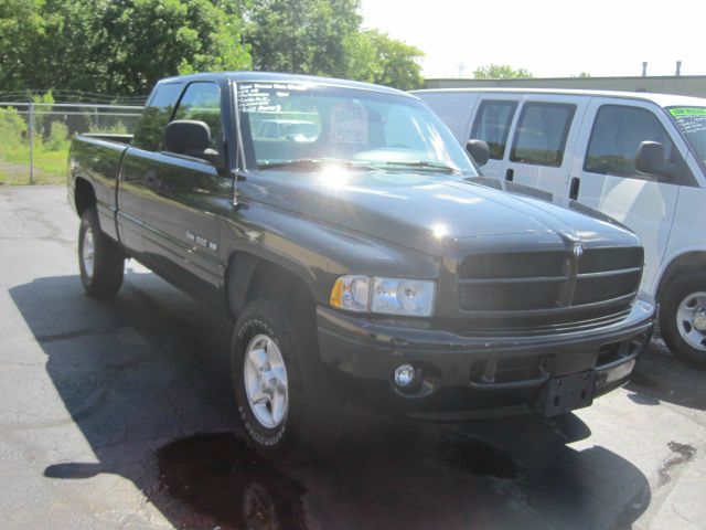 Dodge Ram 1500 2001 photo 3