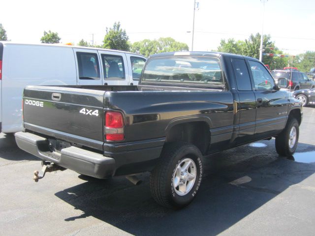 Dodge Ram 1500 2001 photo 4