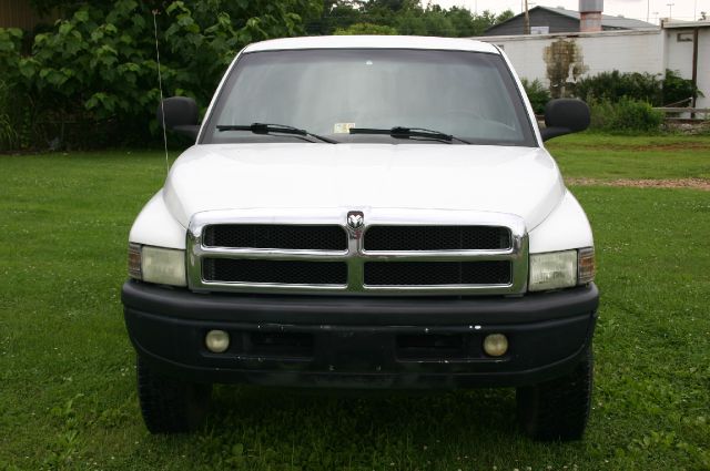 Dodge Ram 1500 2001 photo 2