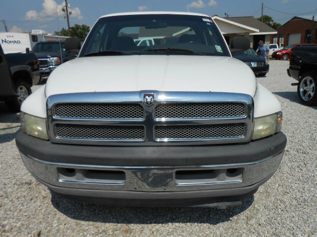 Dodge Ram 1500 2001 photo 2