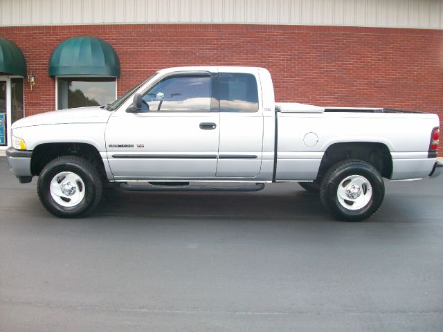 Dodge Ram 1500 2001 photo 1