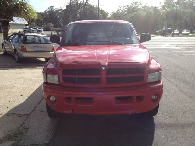 Dodge Ram 1500 1500 LT 4WD Pickup Truck