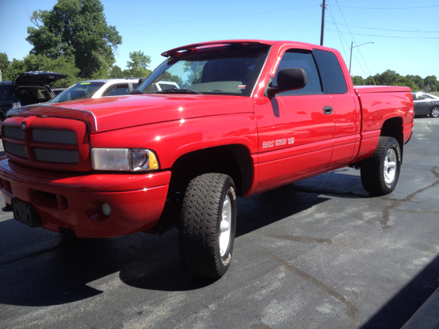 Dodge Ram 1500 2001 photo 3