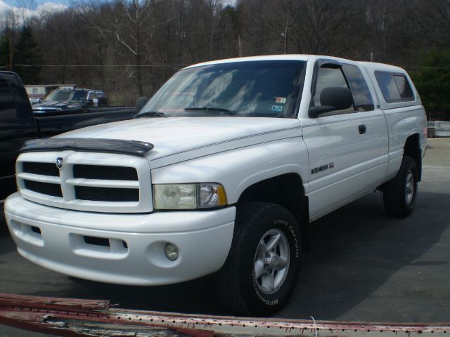 Dodge Ram 1500 2001 photo 3